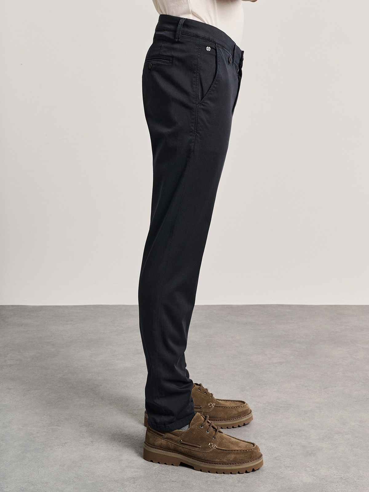 5 898.811.9.054 Black 1